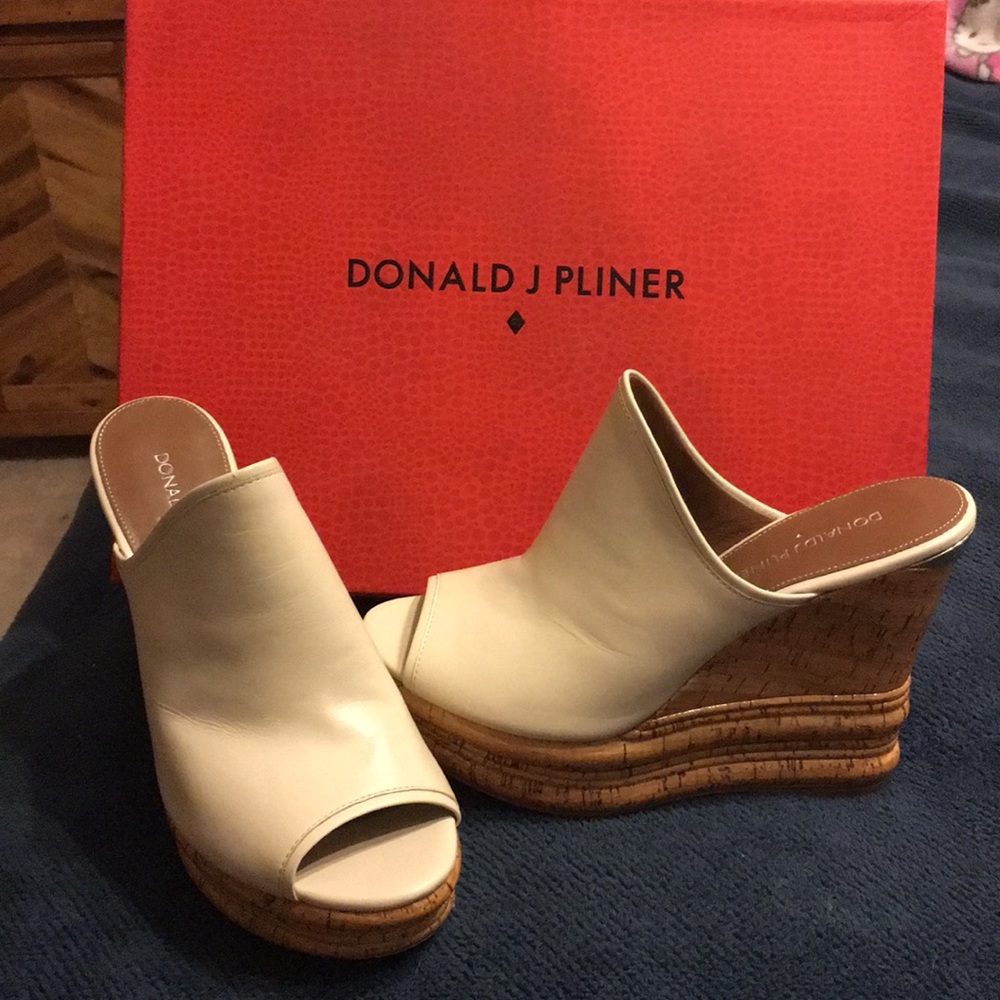 Donald Pliner Tulum platform sandals